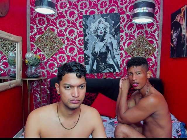 COUPLEBOYSBLACK live webcam show