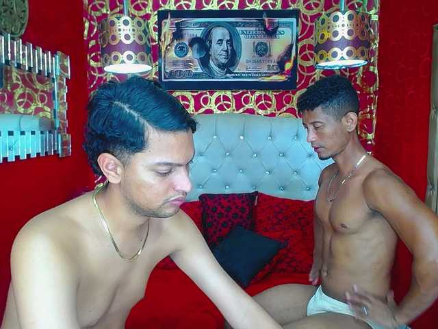 COUPLEBOYSBLACK live cam