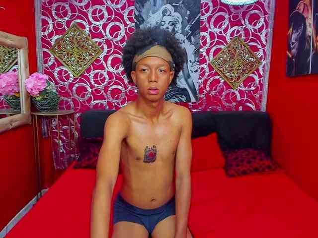 HARRISONDANUILED Sex Cam Show