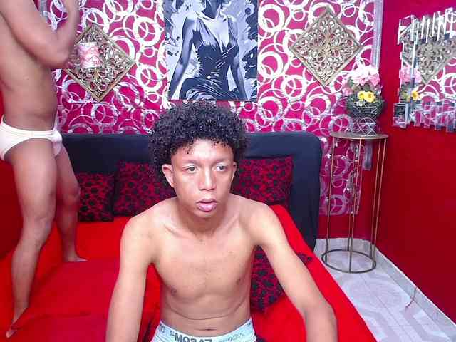 HARRISONDANUILED Live Webcam on BongaCams