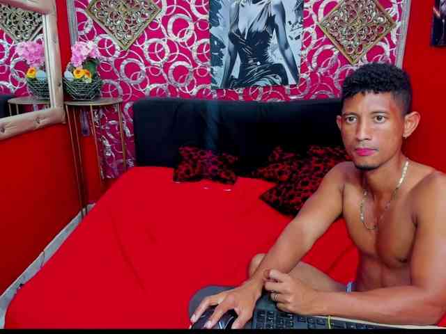 HARRISONDANUILED Sex Cam Show