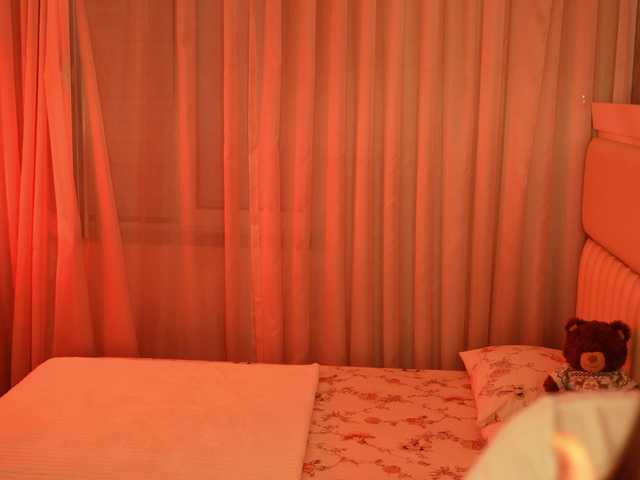 LiaGotti's BongaCams show and profile