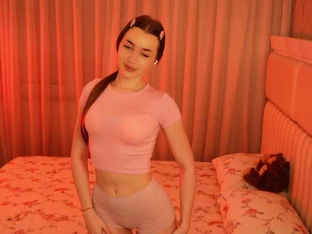 LiaGotti's BongaCams show and profile