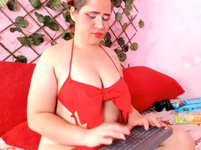 emyhouston00 live cam on BongaCams