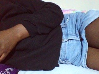 Sexyyves's Live Webcam