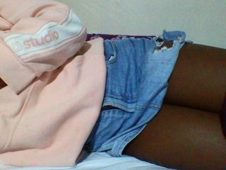 Sexyyves's Live Webcam