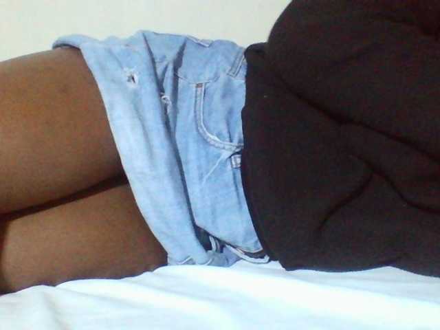 Sexyyves live cam on BongaCams