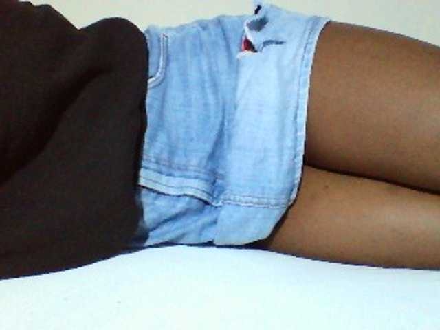 Sexyyves live cam on BongaCams