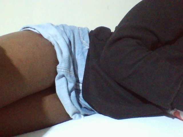 Sexyyves live cam on BongaCams