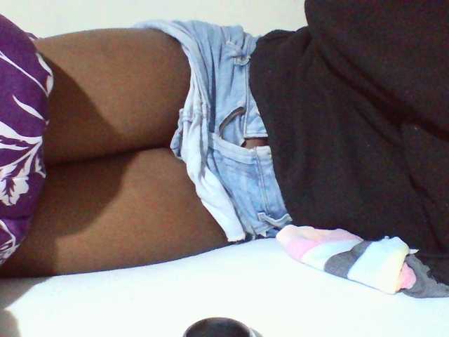 Sexyyves live cam on BongaCams