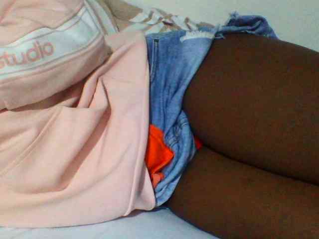 Sexyyves webcam