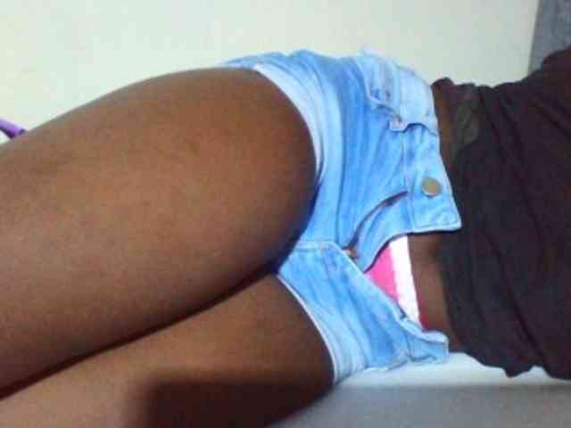 Sexyyves webcam