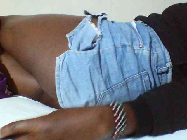 Sexyyves webcam