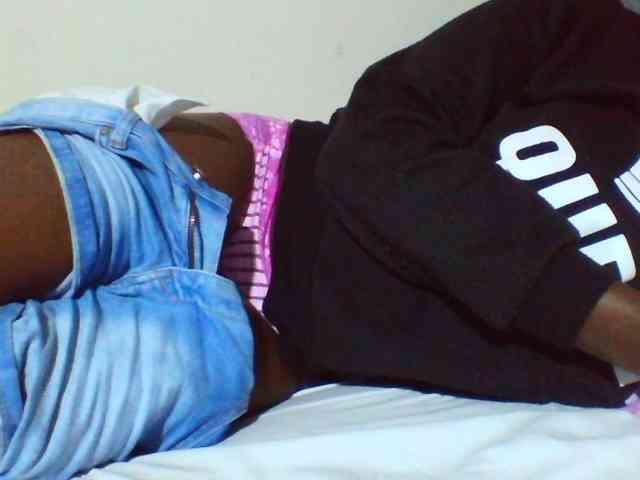 Sexyyves webcam