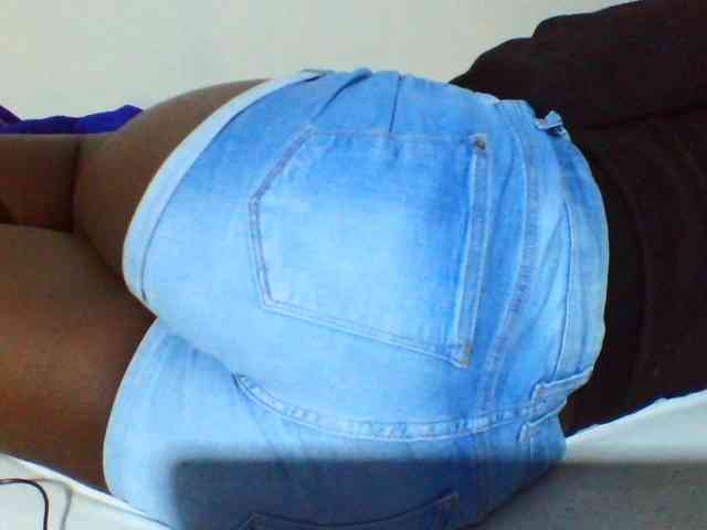 Sexyyves webcam
