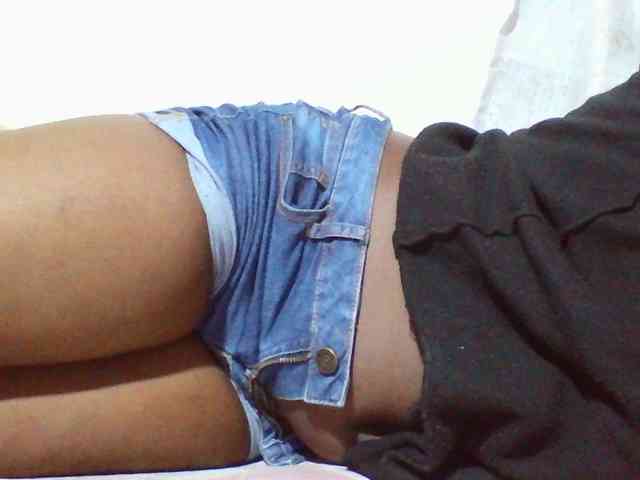 Sexyyves webcam