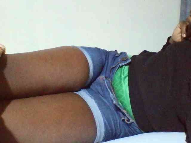 Sexyyves webcam