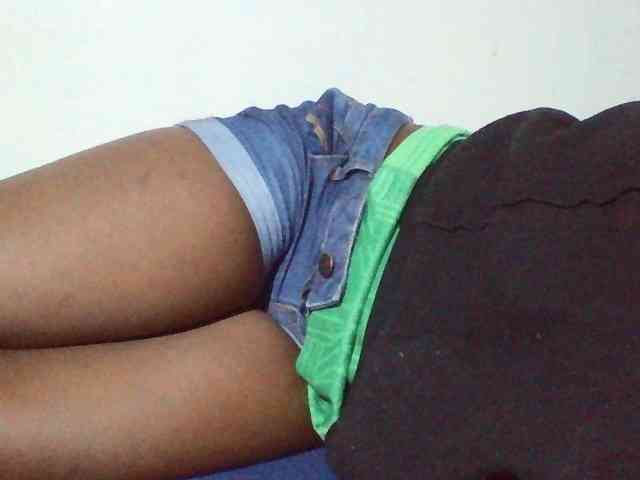 Sexyyves webcam