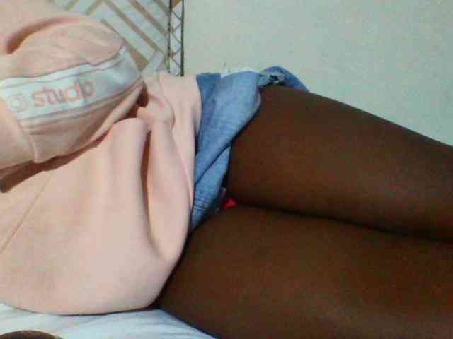 Sexyyves webcam