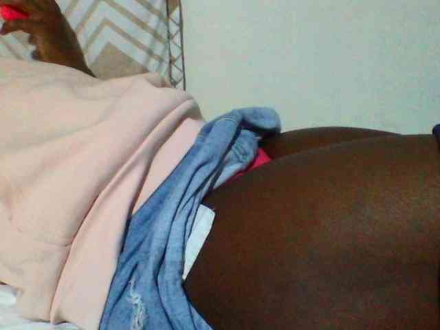Sexyyves webcam