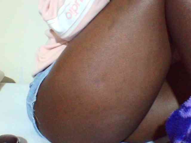 Sexyyves webcam