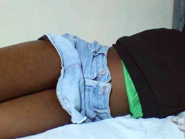 Sexyyves webcam