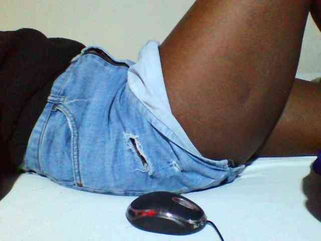 Sexyyves webcam