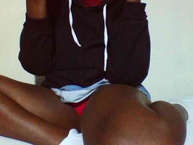 Sexyyves webcam