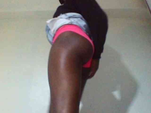 Sexyyves webcam