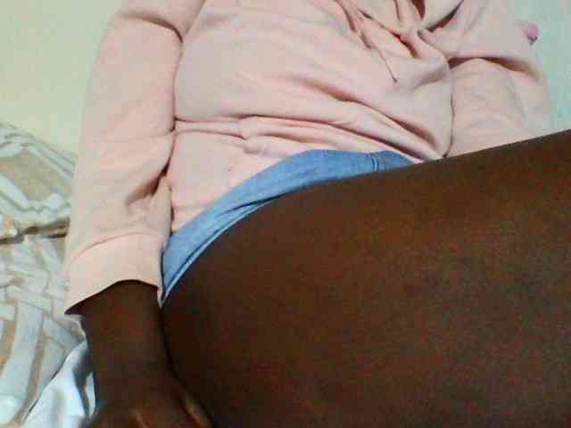 Sexyyves webcam