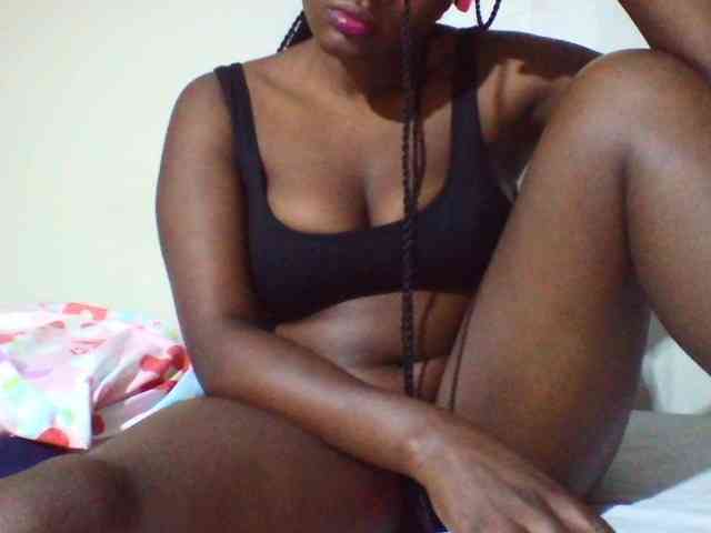 Sexyyves webcam