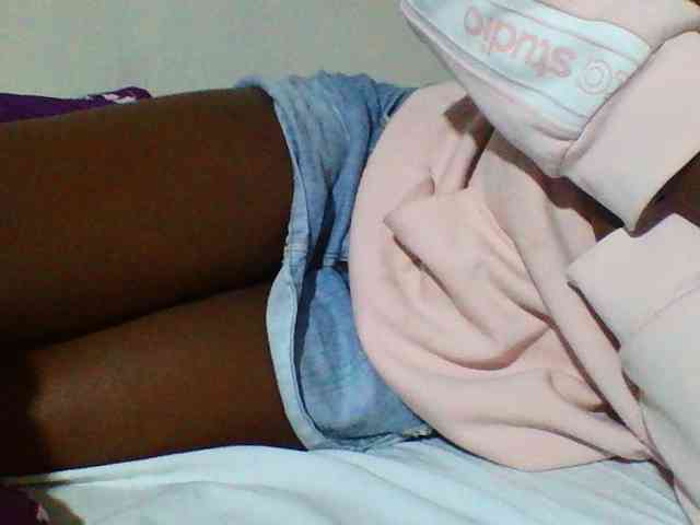 Sexyyves webcam