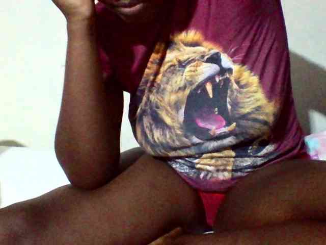 Sexyyves webcam
