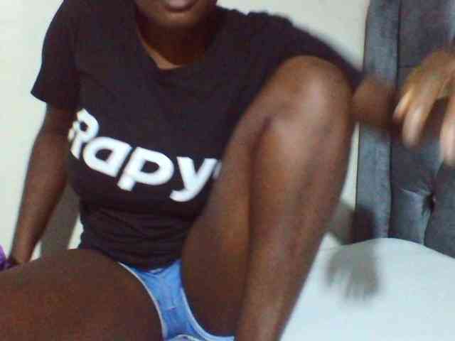 Sexyyves webcam