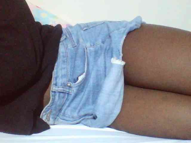 Sexyyves Live Webcam on BongaCams