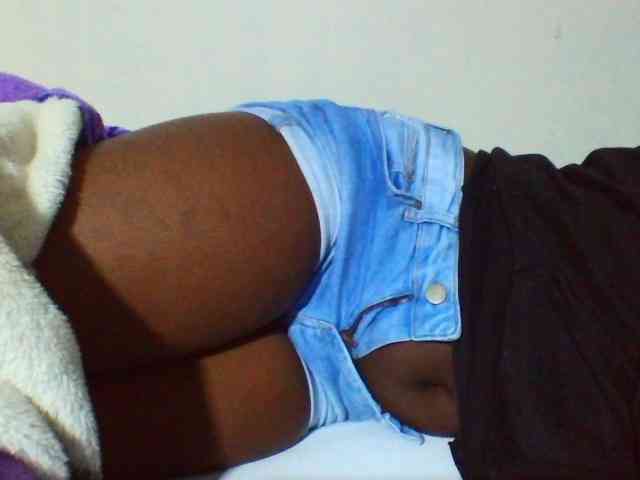Sexyyves webcam