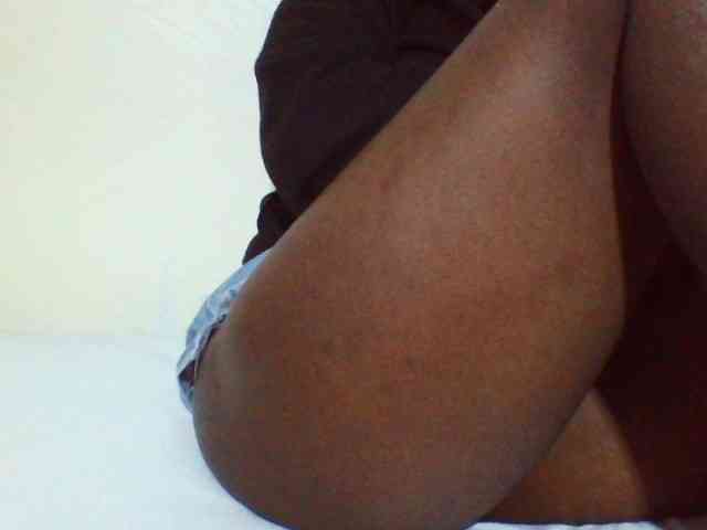Sexyyves webcam