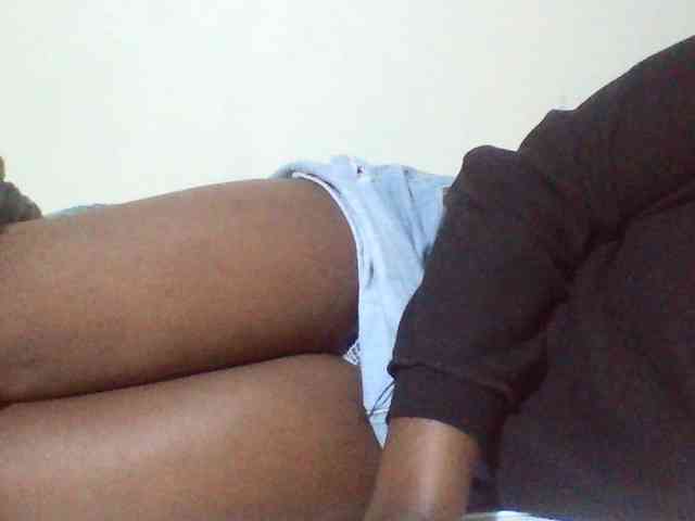 Sexyyves webcam