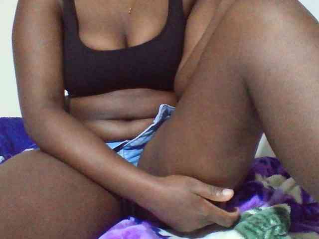 Sexyyves webcam