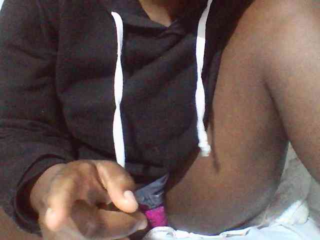 Sexyyves webcam