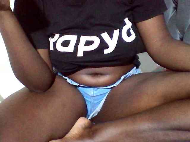 Sexyyves webcam