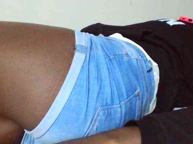 Sexyyves webcam