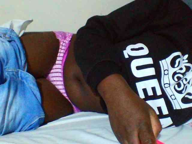 Sexyyves webcam