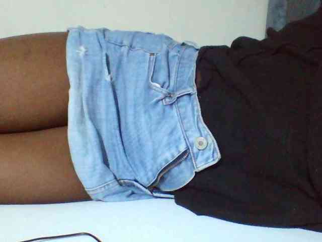 Sexyyves webcam