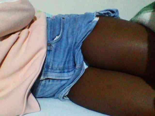 Sexyyves webcam