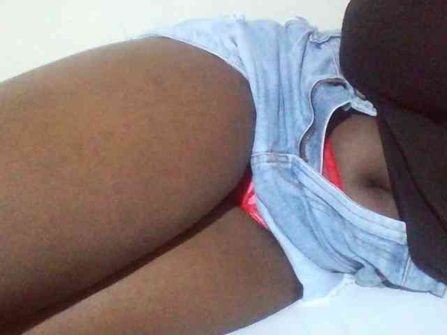 Sexyyves webcam