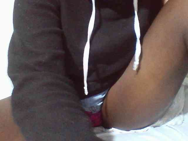 Sexyyves webcam