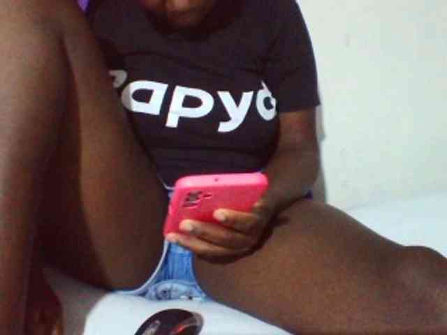Sexyyves webcam