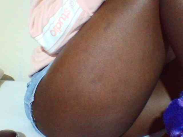 Sexyyves webcam