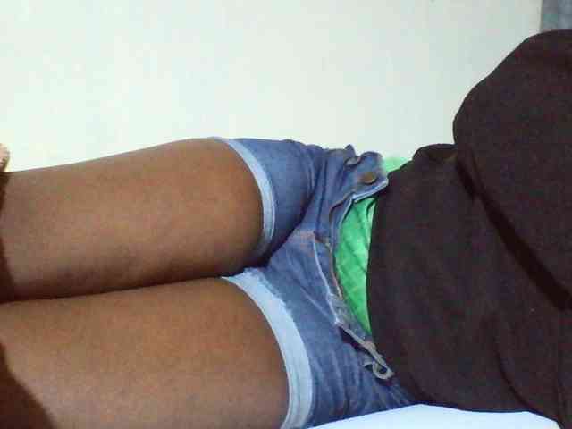 Sexyyves webcam